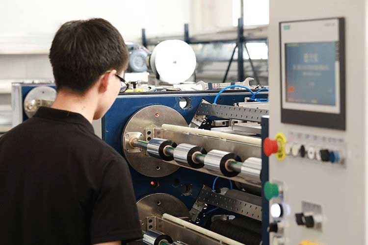 碳帶分切機的核心:可靠性